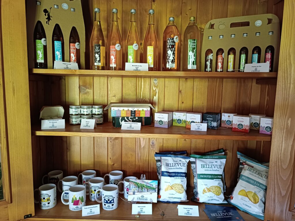 Produits locaux et créations dans la boutique du Bloemstraete